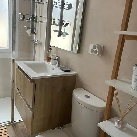 Petite Mancelle Chaleureuse Et Lumineuse *