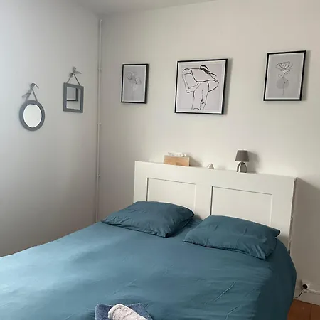 Petite Mancelle Chaleureuse Et Lumineuse לה מאנש