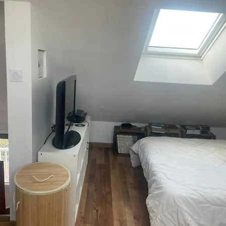 Petite Mancelle Chaleureuse Et Lumineuse *